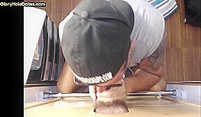 Amateur gaydaddy sucks gloryhole dick till cum in mouth