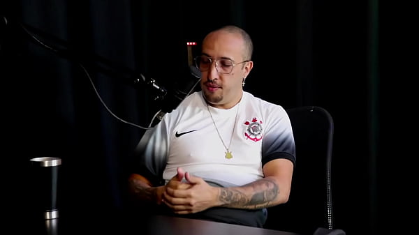 Já atendeu homens, teve uma namorada na cadeia e conheceu a esposa na rede social – Thiago Barão (SHEER/RED)