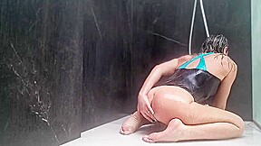 Masturbates To Squirting Orgasm In Shower